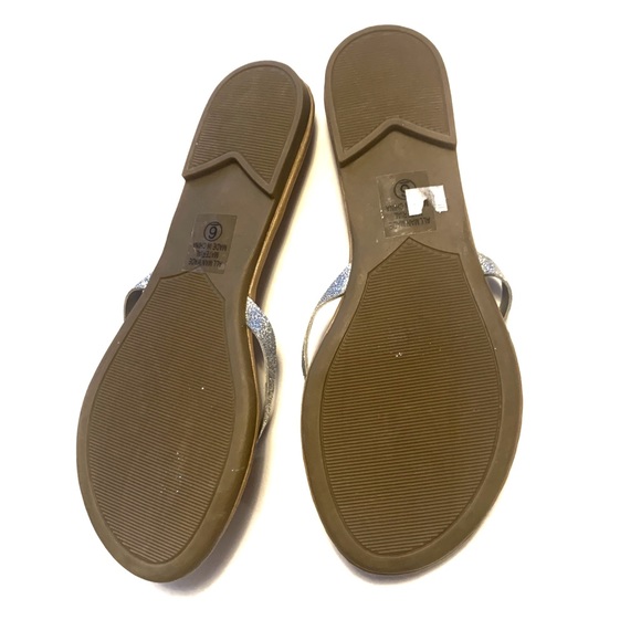 $5 with bundle - City Classified Sandals - Picture 3 of 4